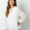 Vetements Azzlee Blouses Et Chemises | Solide Dentelle Col En V Manches Longues Chemisier Creme