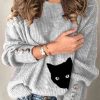 Vetements Azzlee Pulls Et Cardigans | Gris Decontractee Hauts Col Rond Manches Longues Chat Imprime Chandail Grise