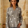 Vetements Azzlee Blouses Et Chemises | Impression D'Etoiles Decontractee Col En V Manches Longues Chemises Et Hauts Noir