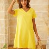 Vetements Azzlee | Col En V Solide Ete Decontractee Manches Courtes Robe Courte Jaune