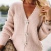 Vetements Azzlee Pulls Et Cardigans | Pull A Noeud En V Urbain Rose